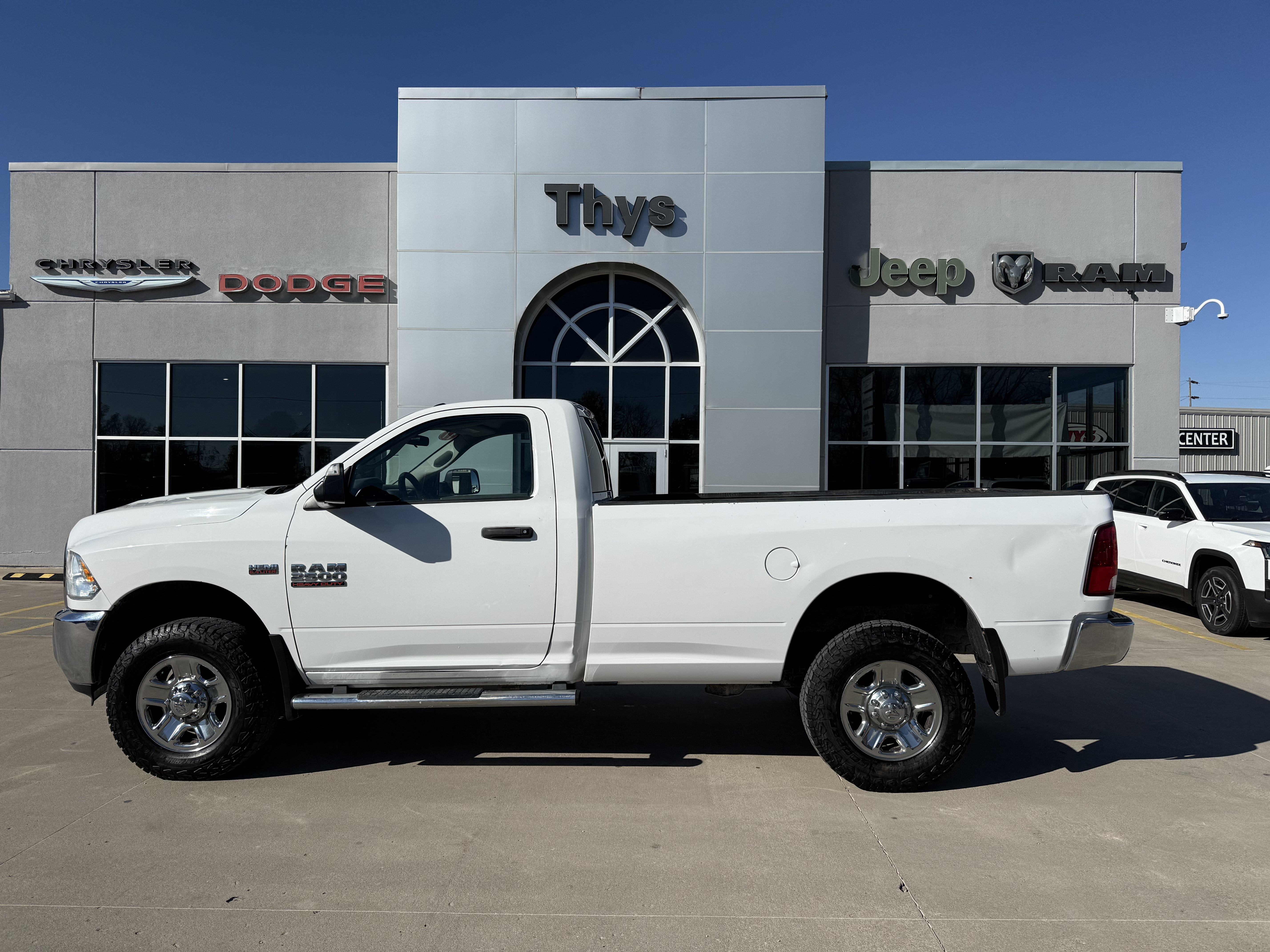 Used 2017 RAM 2500 Tradesman w/ Chrome Appearance Group AWD/4WD image 22