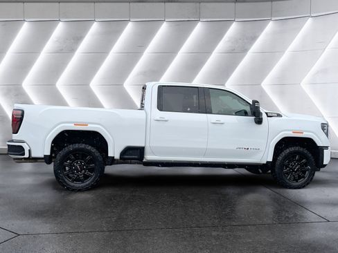 Certified 2025 GMC Sierra 3500 AT4 w/ AT4 Premium Plus Package image 7