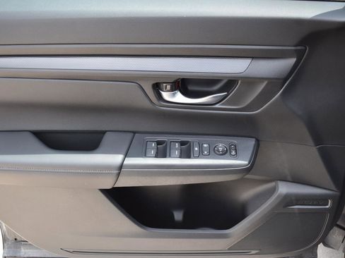 Used 2025 Honda CR-V LX image 22