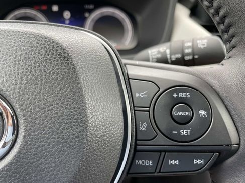 Used 2025 Toyota RAV4 Limited image 22