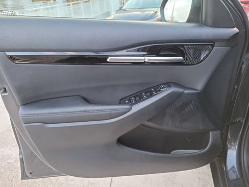Used 2025 Kia Seltos EX w/ EX Sunroof Package FWD image 11