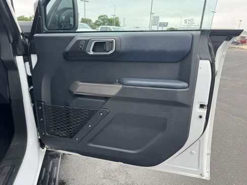 Used 2023 Ford Bronco Outer Banks AWD/4WD image 38