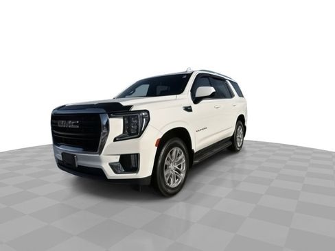 Used 2024 GMC Yukon SLE w/ LPO, Floor Liner Package image 4
