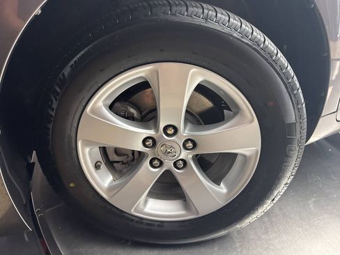Used 2011 Toyota Sienna LE FWD image 25