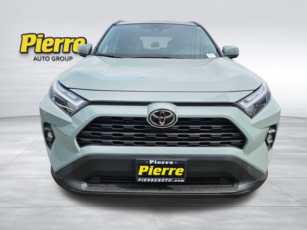 Used 2022 Toyota RAV4 XLE Premium FWD image 8