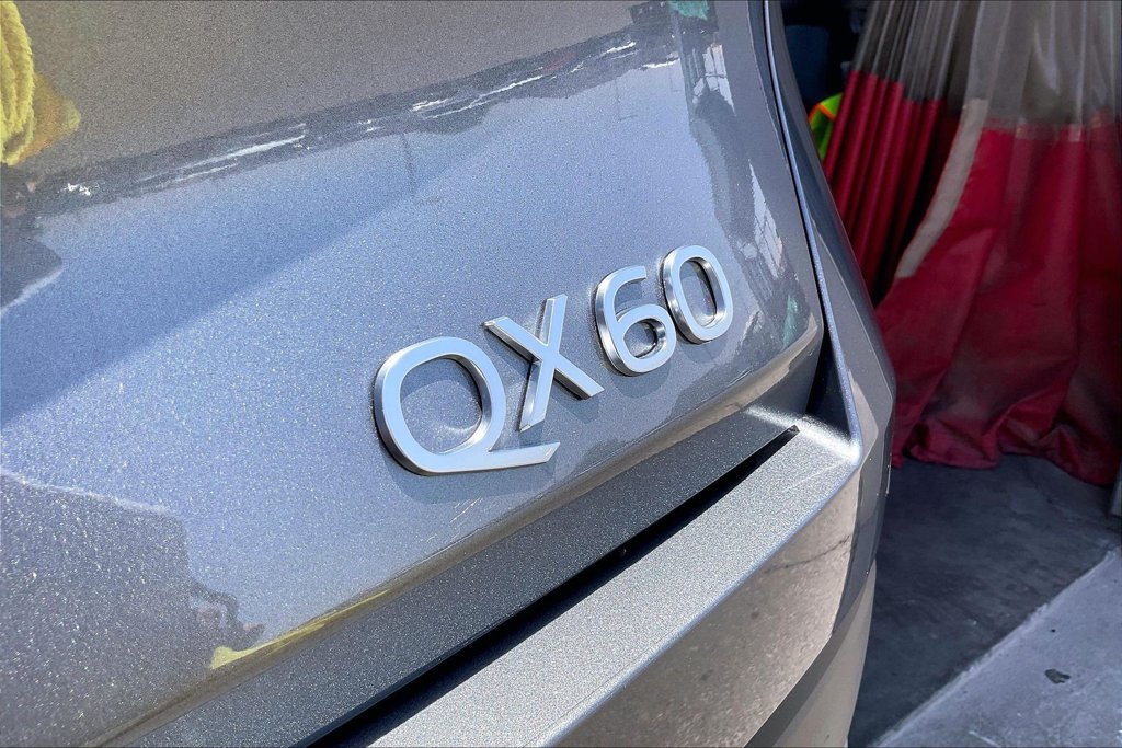 New 2027 INFINITI QX60 Luxe w/ Family Package FWD image 9