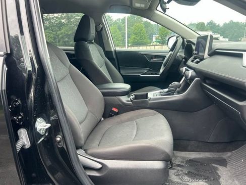 Used 2023 Toyota RAV4 AWD Hybrid image 28