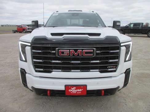 New 2026 GMC Sierra 2500 AT4 w/ AT4 Premium Plus Package image 12