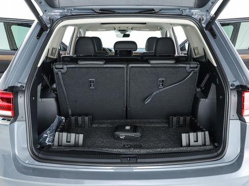 New 2026 Volkswagen Atlas SE image 29