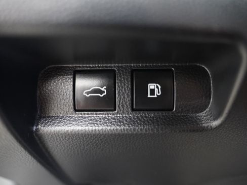 Used 2024 Toyota Crown AWD/4WD image 23