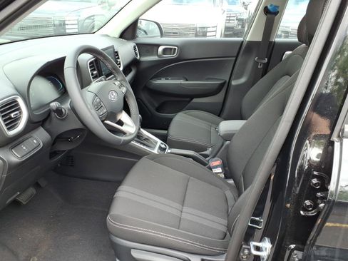 New 2026 Hyundai Venue SEL FWD image 4