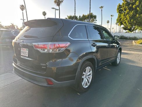Used 2016 Toyota Highlander LE image 22
