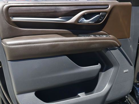Used 2021 GMC Yukon Denali RWD image 16