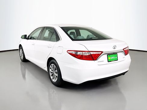 Used 2016 Toyota Camry LE FWD image 7