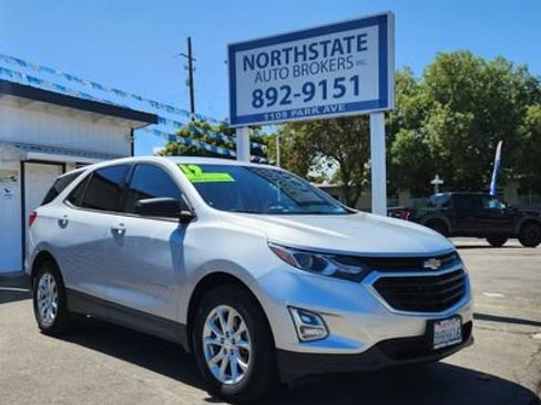 Used 2019 Chevrolet Equinox LS image 7
