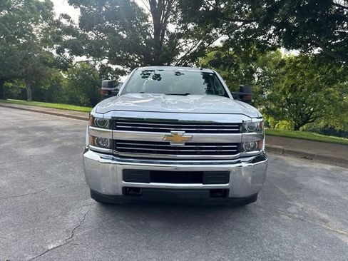 Used 2018 Chevrolet Silverado 2500 W/T w/ WT Convenience Package AWD/4WD image 2