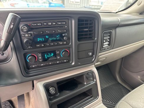 Used 2006 Chevrolet Tahoe LT w/ LT Preferred Equipment Group AWD/4WD image 13