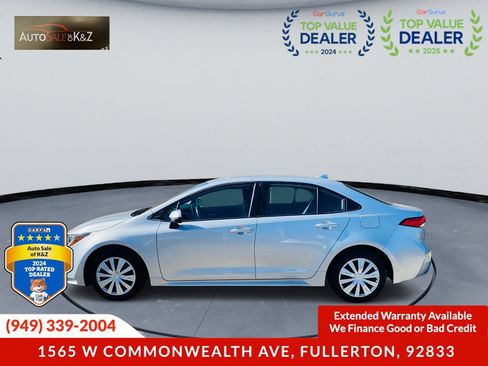 Used 2020 Toyota Corolla LE FWD image 4