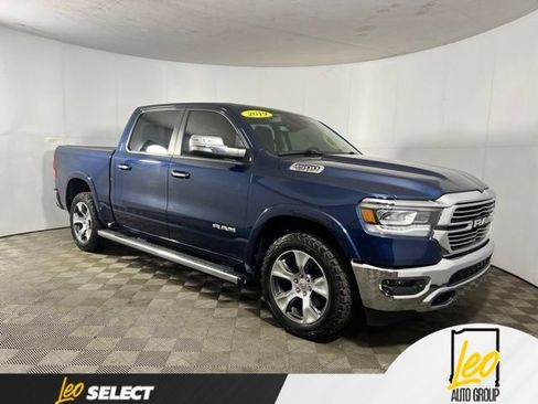 Used 2019 RAM 1500 Laramie AWD/4WD image 9