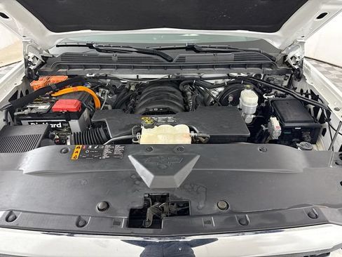 Used 2018 Chevrolet Silverado 1500 LT w/ LT Eassist Package AWD/4WD image 27