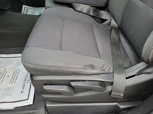 Used 2019 Chevrolet Silverado 2500 LT AWD/4WD image 11