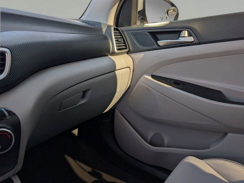 Used 2020 Hyundai Tucson SE image 28