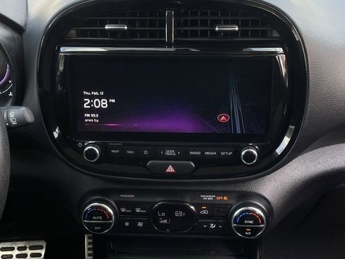 Used 2023 Kia Soul S image 17