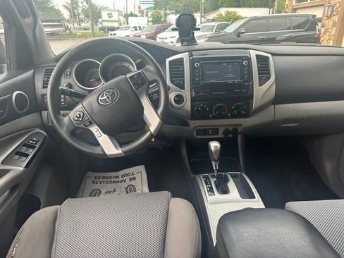 Used 2015 Toyota Tacoma 4x4 Double Cab image 7