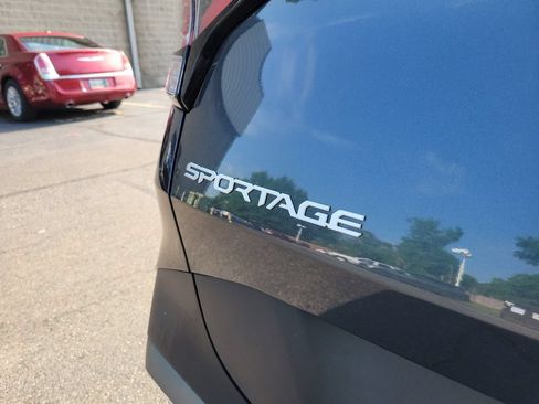 Used 2023 Kia Sportage X-Line w/ X-Line Premium Package AWD/4WD image 8