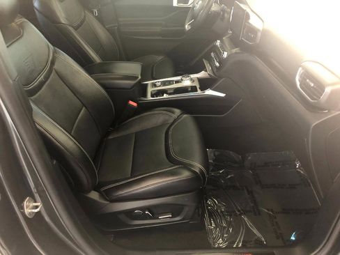 Used 2020 Ford Explorer ST image 10
