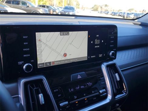 Certified 2023 Kia Sorento SX image 26