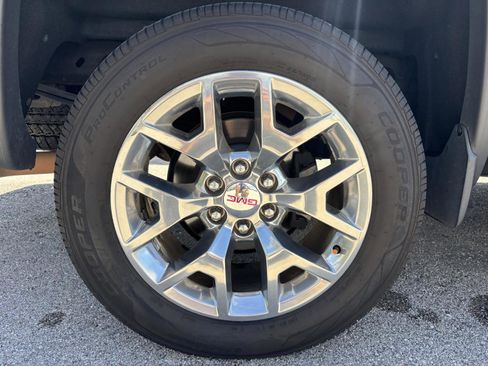 Used 2015 GMC Sierra 1500 SLT w/ SLT Crew Cab Value Package image 43