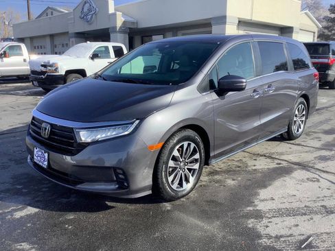 Used 2022 Honda Odyssey EX-L image 2
