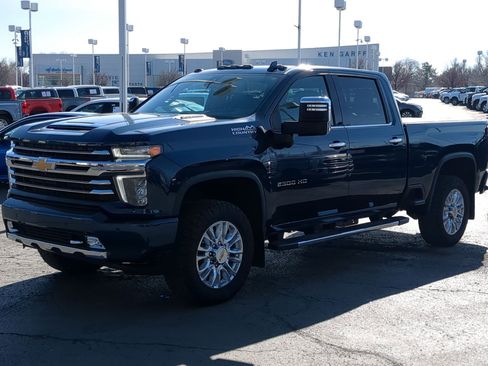 Used 2021 Chevrolet Silverado 2500 High Country w/ Z71 Off-Road Package image 10