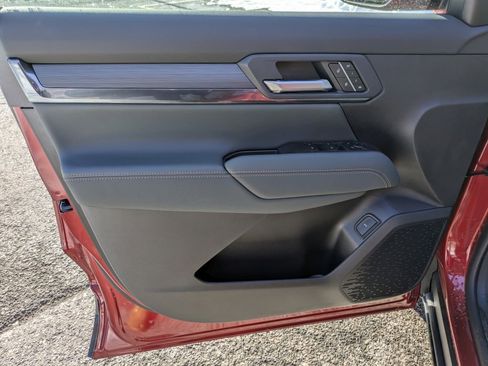 New 2026 GMC Terrain AT4 w/ Convenience Package III image 9