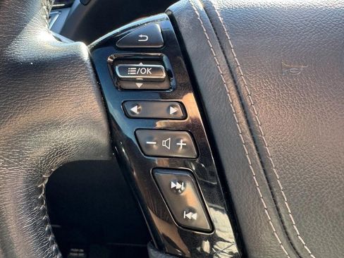 Used 2021 Nissan Armada Platinum w/ Captain's Chairs Package image 16