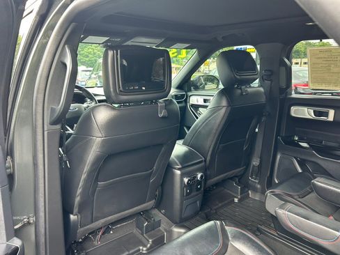 Used 2023 Ford Explorer ST w/ Equipment Group 401A AWD/4WD image 21