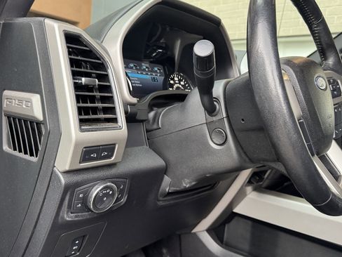 Used 2017 Ford F150 Lariat w/ Equipment Group 502A Luxury image 18