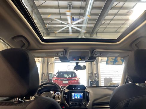 Used 2023 Subaru Forester Premium image 7