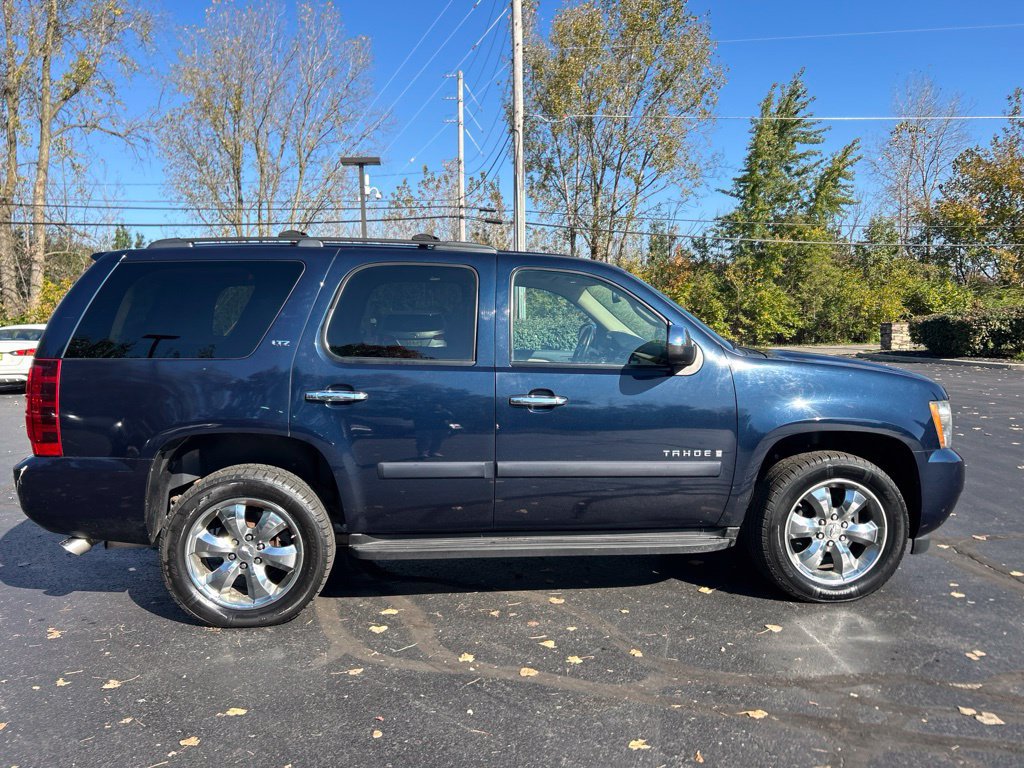 Used 2008 Chevrolet Tahoe LTZ w/ LTZ Preferred Equipment Group AWD/4WD image 8