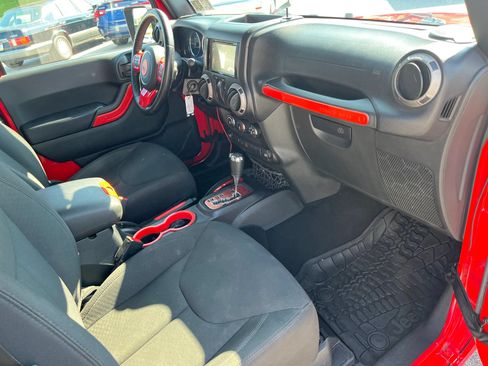 Used 2016 Jeep Wrangler Sport w/ Quick Order Package 24S AWD/4WD image 10