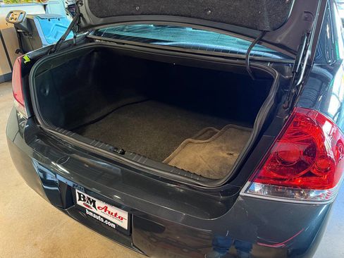 Used 2014 Chevrolet Impala LTZ FWD image 21
