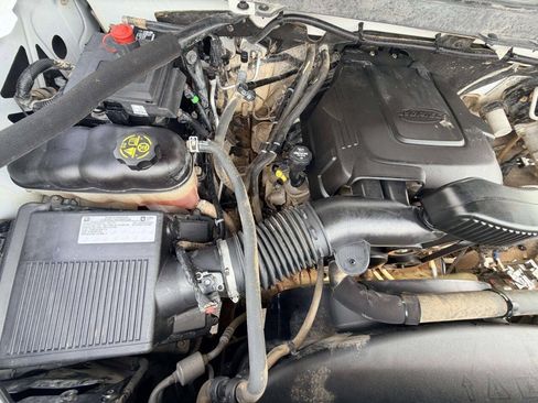 Used 2019 Chevrolet Silverado 2500 W/T AWD/4WD image 13