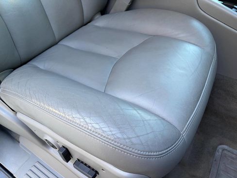 Used 2005 Chevrolet Avalanche 2500 w/ Preferred Equipment Group image 90