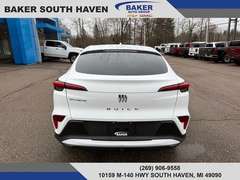 Used 2024 Buick Envista Preferred w/ Convenience II Package image 6