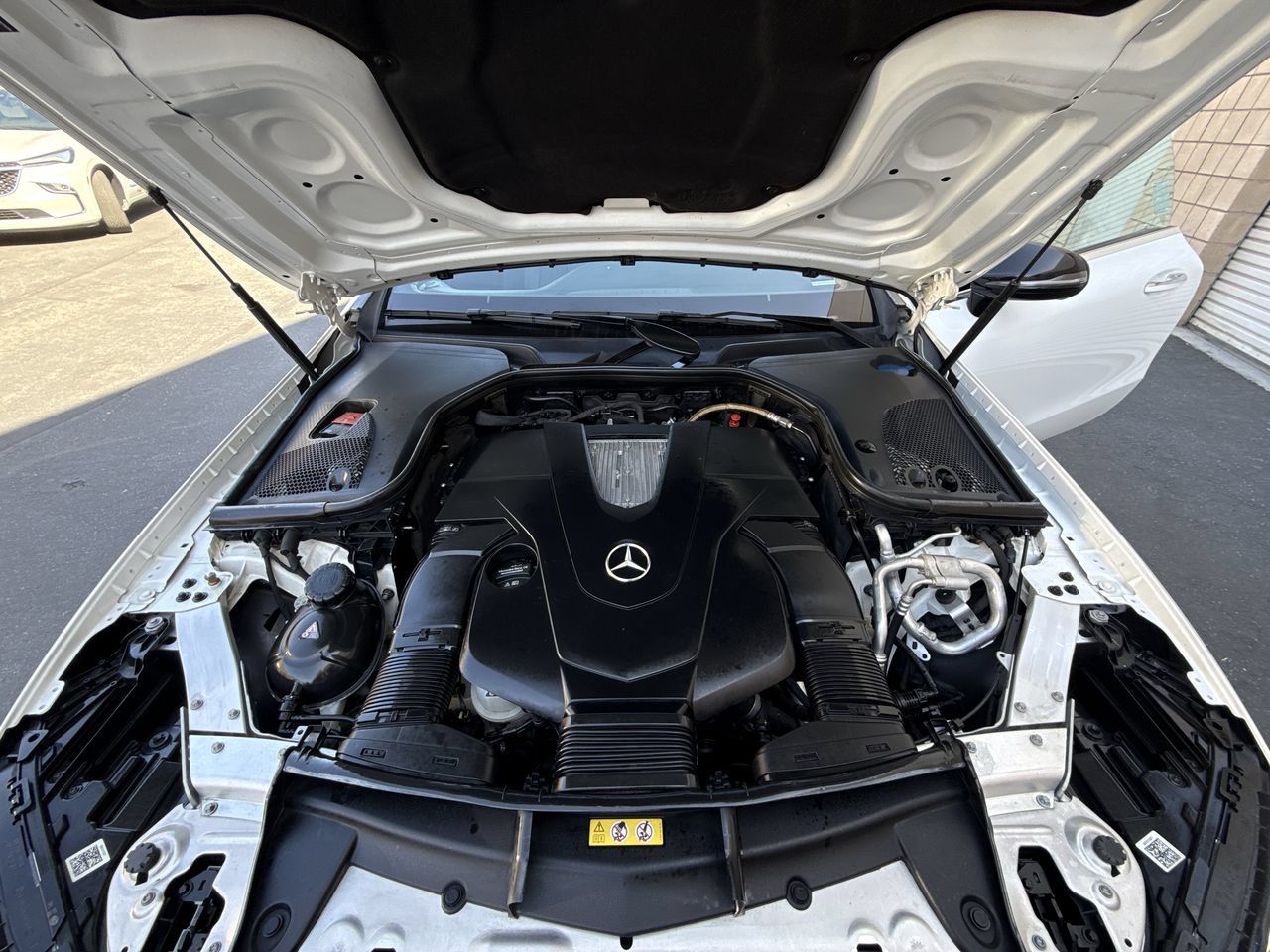 Used 2018 Mercedes-Benz E 400 Coupe image 31