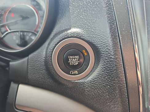 Used 2019 Dodge Journey Crossroad w/ Popular Equipment Group AWD/4WD image 29