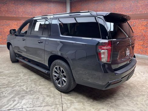 Used 2024 Chevrolet Suburban Z71 w/ Luxury Package image 3