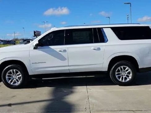 New 2026 Chevrolet Suburban LS RWD image 5