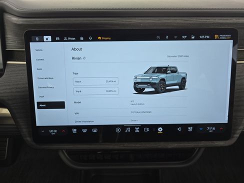 Used 2023 Rivian R1T Launch Edition image 27